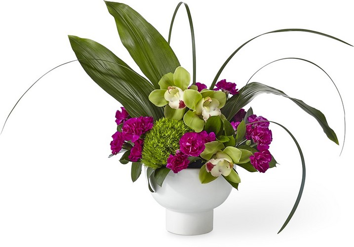 The FTD Pure Beauty Bouquet